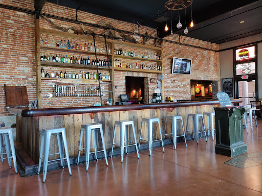 Gastropub «Driftwood», reviews and photos, 514 W Front St, Washington, MO 63090, USA