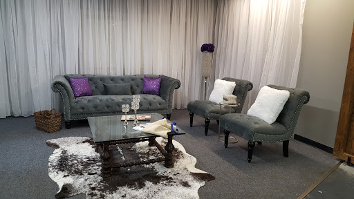 Bridal Shop «Divas Closet Bridal Boutique», reviews and photos, 1034 Merriam Ln, Kansas City, KS 66103, USA