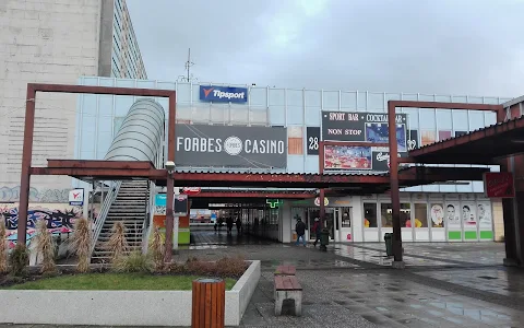 Forbes Aréna Casino/bar nonstop image