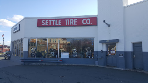 Tire Shop «Settle Tire Co. Tire Pros», reviews and photos, 824 Preston Ave, Charlottesville, VA 22903, USA