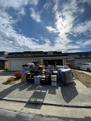 Clutch Moving Company image