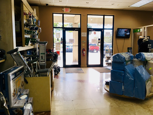 Pharmacy «Post Haste Pharmacy in Hollywood, FL», reviews and photos, 4401 Sheridan St #2, Hollywood, FL 33021, USA