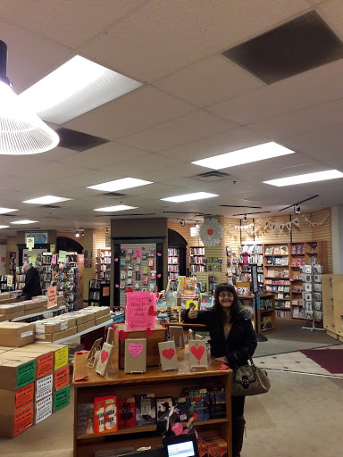 Book Store «Half Price Books Outlet», reviews and photos, 1520 Cooper Point Rd SW, Olympia, WA 98502, USA