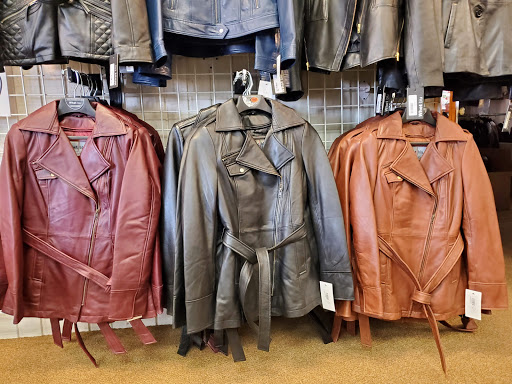 Leather Coats Store «SUNSET LEATHER», reviews and photos, 101 Airport Rd, Hartford, CT 06114, USA