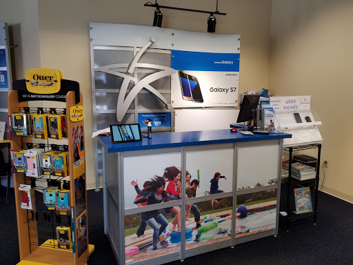 Radio Shack, 120 N Marquette Rd, Prairie du Chien, WI 53821, USA, 