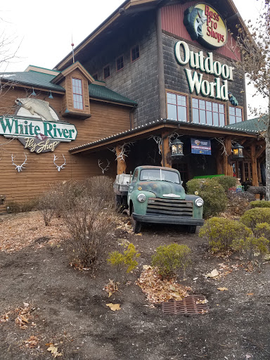 Sporting Goods Store «Bass Pro Shops», reviews and photos, 10000 Bass Pro Blvd, Rossford, OH 43460, USA