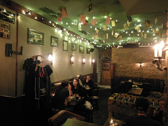 The Irish Fiddler - Traditional Irish Pub