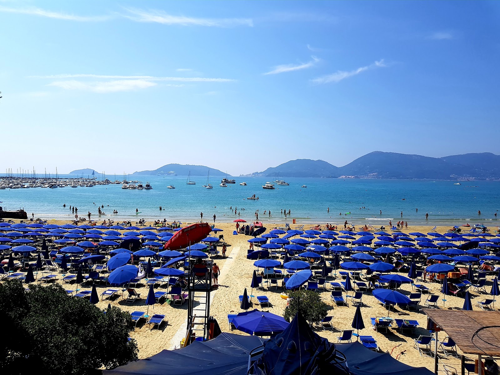 Zdjęcie Spiaggia Lerici z mała zatoka