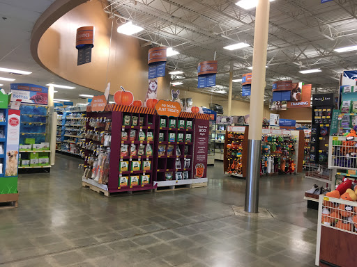 Pet Supply Store «PetSmart», reviews and photos, 1285 Johnson Ferry Rd, Marietta, GA 30068, USA