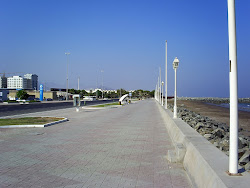 Photo de Fujairah Corniche Beach avec rivage droit, long