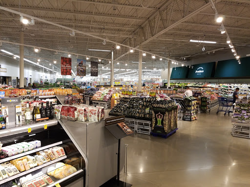 Grocery Store «Meijer», reviews and photos, 171 W Town Square Way, Oak Creek, WI 53154, USA