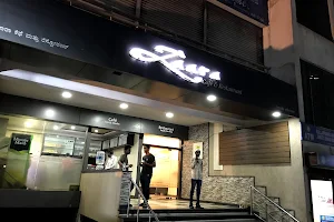 New Zaara cafe image