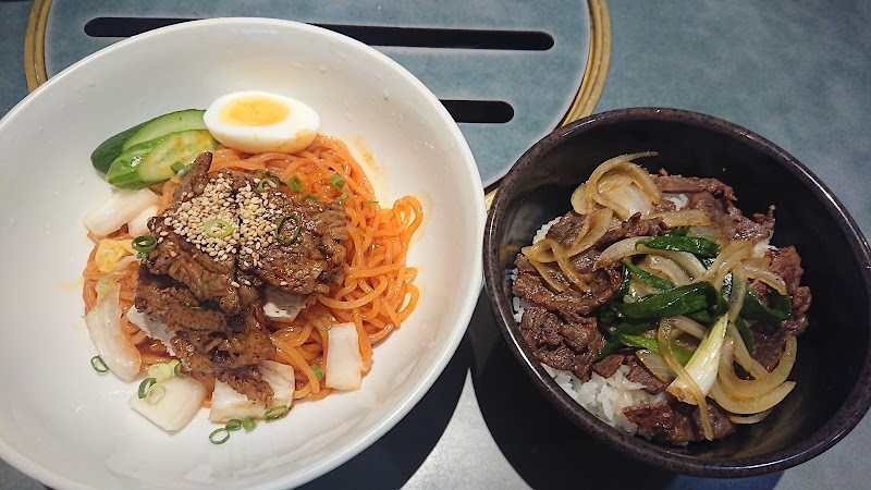 平壌冷麺屋