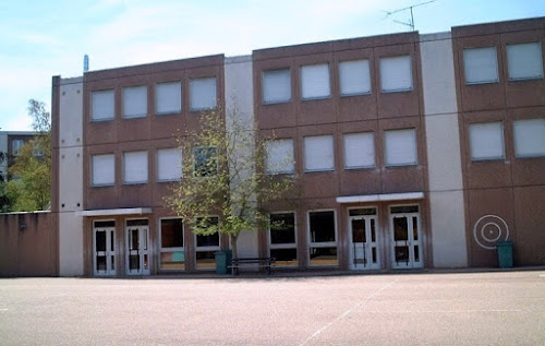 Groupe scolaire Charles Gallet à Le Coteau