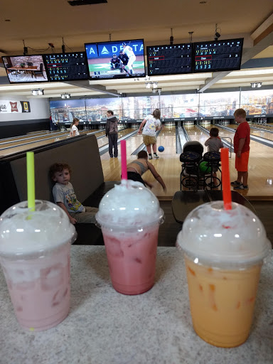 Bowling Alley «Emerald Lanes», reviews and photos, 140 Oakway Rd, Eugene, OR 97401, USA