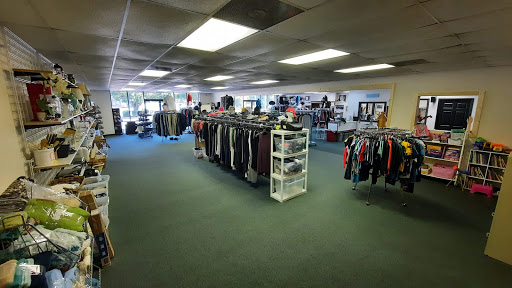 Nifty Thrifty Thrift Shop, 3722 Carolina Beach Rd e, Wilmington, NC 28412, USA, 