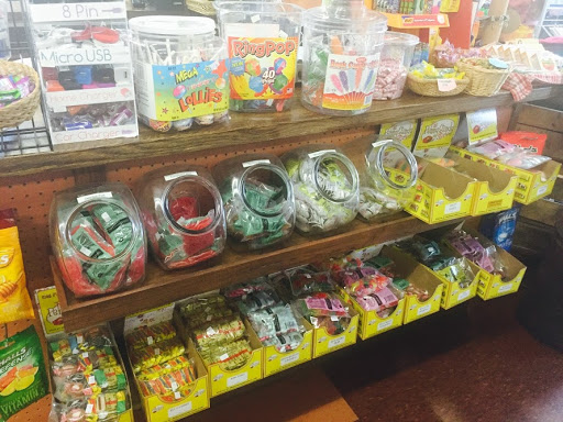 Grocery Store «Cornwall Country Market», reviews and photos, 25 Kent Rd S, Cornwall Bridge, CT 06754, USA