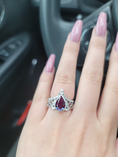 Jewelry Store «Wedding Day Diamonds - Bloomington», reviews and photos, 7901 Penn Ave S, Bloomington, MN 55431, USA