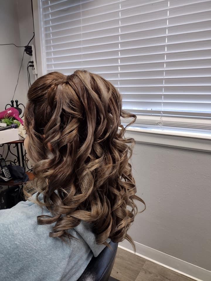 Mayra's Beauty Salon 96007