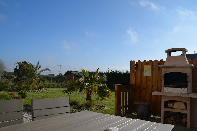 Photo Lodge Des embruns sur ma terrasse 50270 Saint-Jean-de-la-Rivière