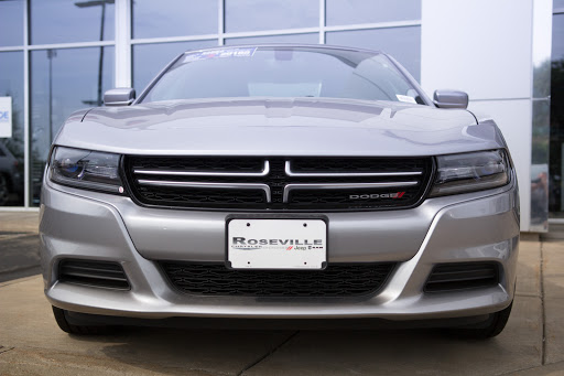 Car Dealer «Roseville Chrysler Jeep Dodge RAM», reviews and photos, 2805 Long Lake Rd, Roseville, MN 55113, USA