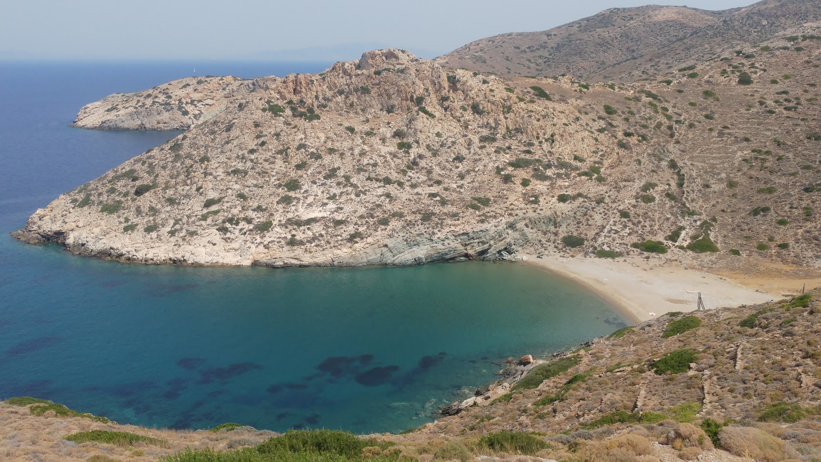 Foto von Loretzaina beach mit kleine bucht