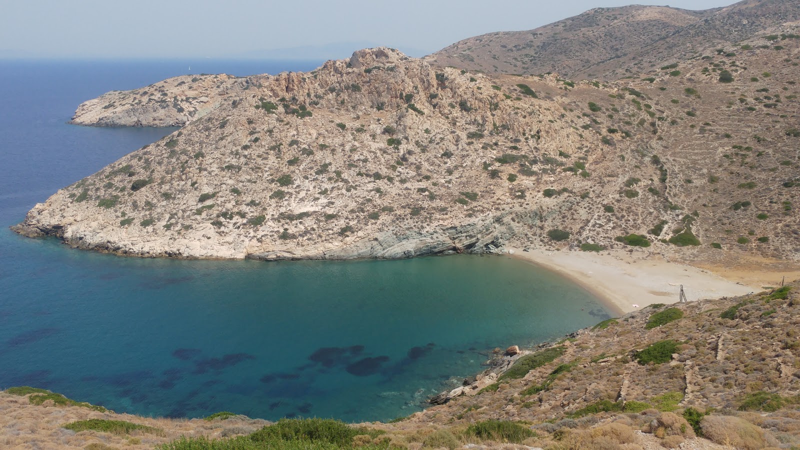 Photo of Loretzaina beach with turquoise pure water surface