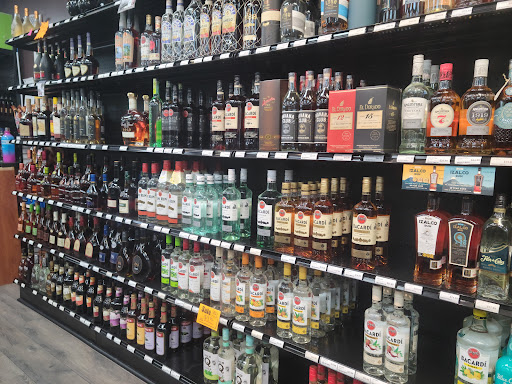 Liquor Store «Star Liquor @ Big Bend Road», reviews and photos, 13192 US-301, Riverview, FL 33578, USA