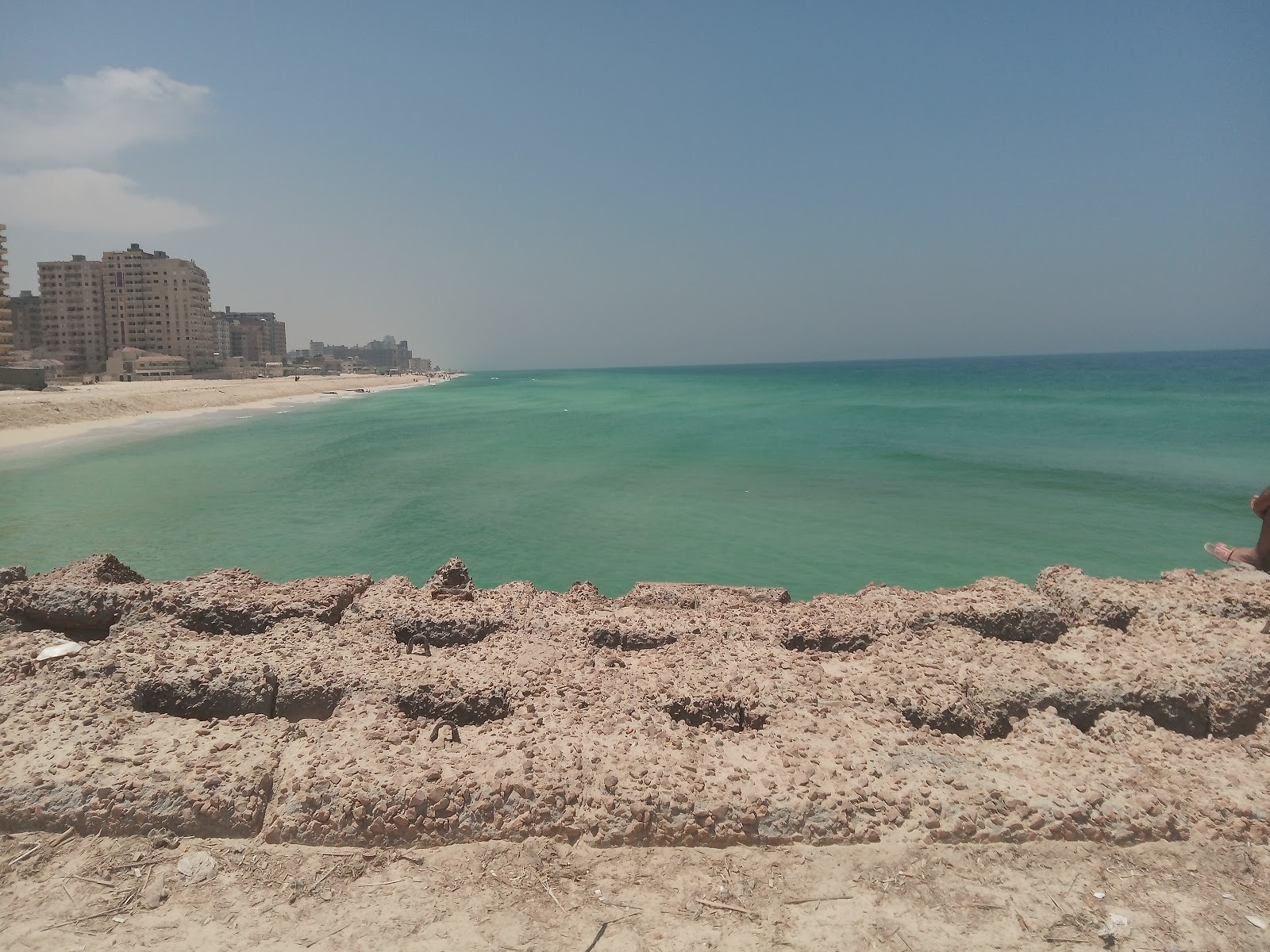 Foto de Safa Beach con recta y larga
