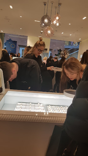 Comments and reviews of Pandora Liverpool