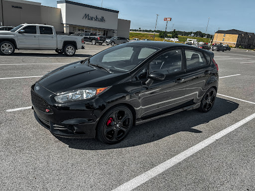 Used Car Dealer «Unlimited Motors», reviews and photos, 17317 Westfield Park Rd, Westfield, IN 46074, USA