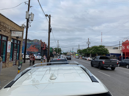 Pet Store «The Upper Paw», reviews and photos, 2809 Commerce St, Dallas, TX 75226, USA