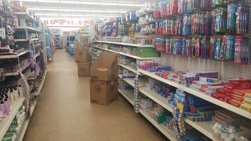 Dollar Store «Dollar Tree», reviews and photos, 120 N Brookwood Ave, Hamilton, OH 45013, USA