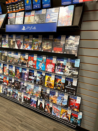 Video Game Store «GameStop», reviews and photos, 184 W Farms Mall, Farmington, CT 06032, USA