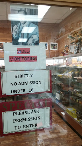 Tobacco Shop «Smoke & Cigar Inc», reviews and photos, 12443 116th Ave NE, Kirkland, WA 98034, USA