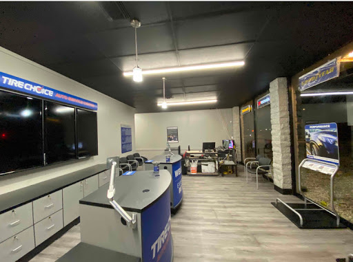 Tire Shop «TRUSTED Tire & Service - Goodyear», reviews and photos, 121 S Diamond Bar Blvd, Diamond Bar, CA 91765, USA