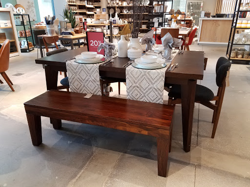 Furniture Store «west elm», reviews and photos, 12848 Queensbury Ln #152, Houston, TX 77024, USA