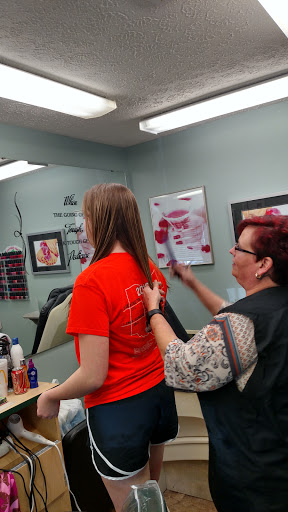 Hair Salon «JW Hair and Nail Salon», reviews and photos, 3546 Springdale Rd, Cincinnati, OH 45251, USA