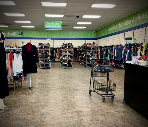 Thrift Store «Goodwill, Serving the People of Southern Los Angeles County», reviews and photos