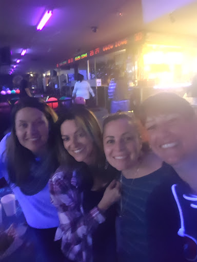 Sports Bar «Crown Lanes Bowling Center & Sports Bar», reviews and photos, 2325 S Federal Blvd, Denver, CO 80219, USA