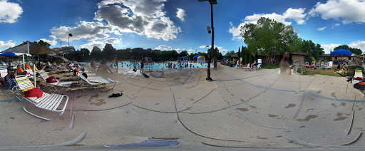 Water Park «Mystic Waters Family Aquatic Center», reviews and photos, 2025 Miner St, Des Plaines, IL 60016, USA