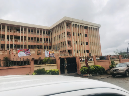 Apata Memorial High School, Ire-Akari Estate, Plot 36/42 Godwin Omonua St, Isolo, Lagos, Nigeria, Day Care Center, state Lagos