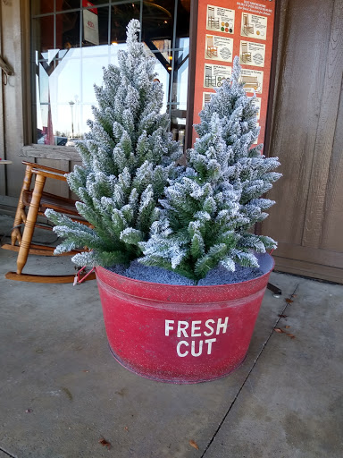 American Restaurant «Cracker Barrel Old Country Store», reviews and photos, 80 Alamo Dr, London, KY 40741, USA