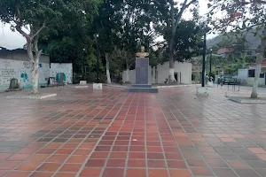 Plaza Bolivar El Cambur image