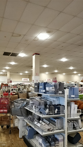 Department Store «HomeGoods», reviews and photos, 2718 Hylan Blvd, Staten Island, NY 10306, USA