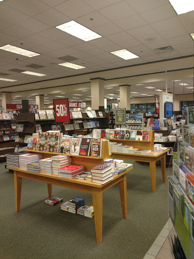 Book Store «Barnes & Noble Booksellers Crabtree Mall», reviews and photos, 4325 Glenwood Ave, Raleigh, NC 27612, USA