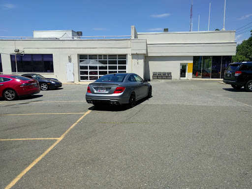 Auto Repair Shop «Classic Motors of Washington D.C.», reviews and photos, 4800 Wisconsin Ave NW, Washington, DC 20016, USA