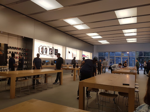 Computer Store «Apple Georgetown», reviews and photos, 1229 Wisconsin Ave NW, Washington, DC 20007, USA