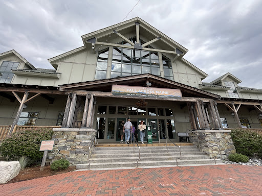 Clothing Store «L.L. Bean Outlet», reviews and photos, 1 Freeport Village Station, Freeport, ME 04033, USA