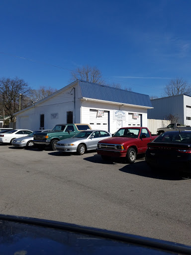Auto Body Shop «Ridgetop Collision Center», reviews and photos, 1819 US-41, Greenbrier, TN 37073, USA